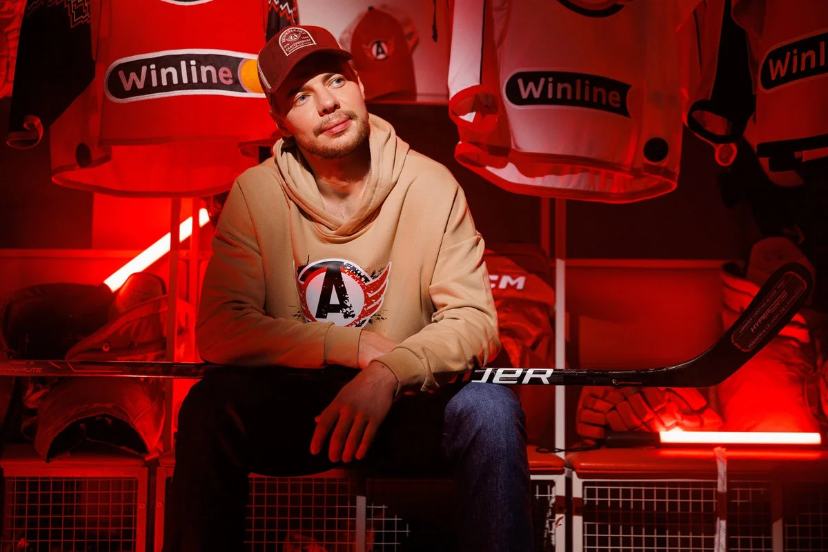 Сезонные скидки до 40% в фирменном магазине ХК "Автомобилист" 