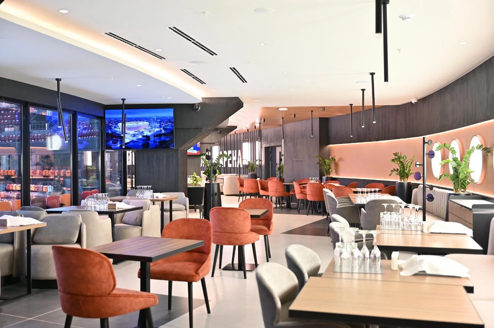 Смотрите хоккей с комфортом!